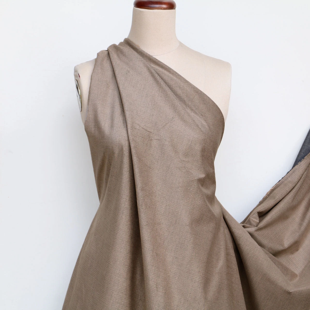 Sandy Ripple - Two Tone Corduroy 6 Sandy Ripple - Two Tone Corduroy - Image 4