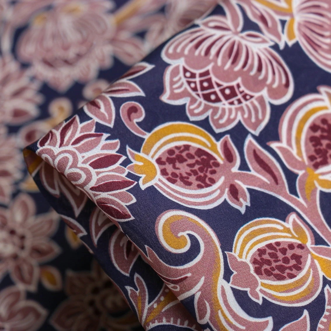 Isola Bella Silk Crepe De Chine 3 Isola Bella Silk Crepe De Chine