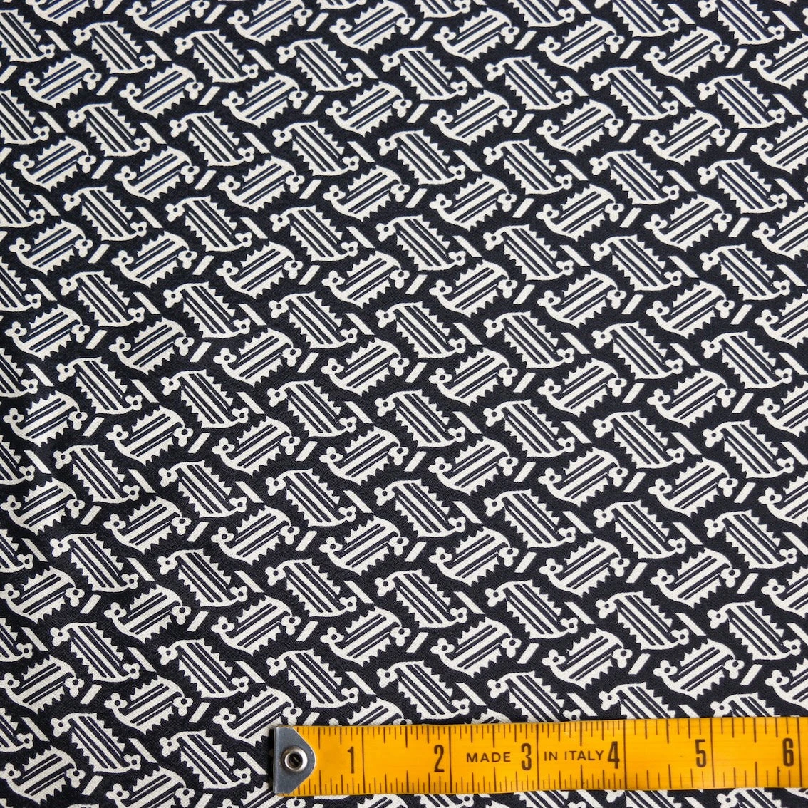 Raso Fiore Black Viscose Georgette 5 Raso Fiore Black Viscose Georgette - Image 3