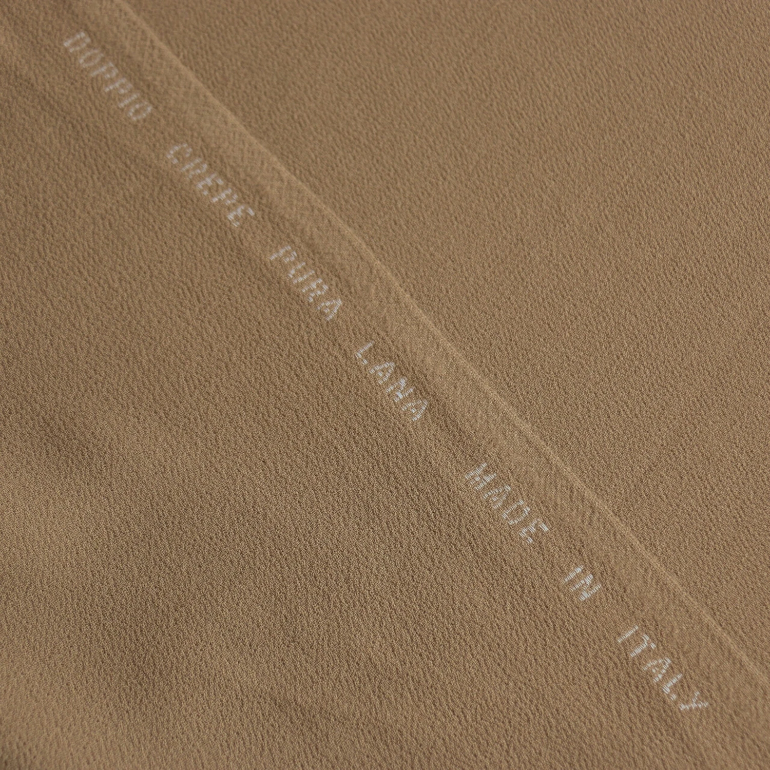 Doppio Crepe Caramel 5 Doppio Crepe Caramel - Image 3