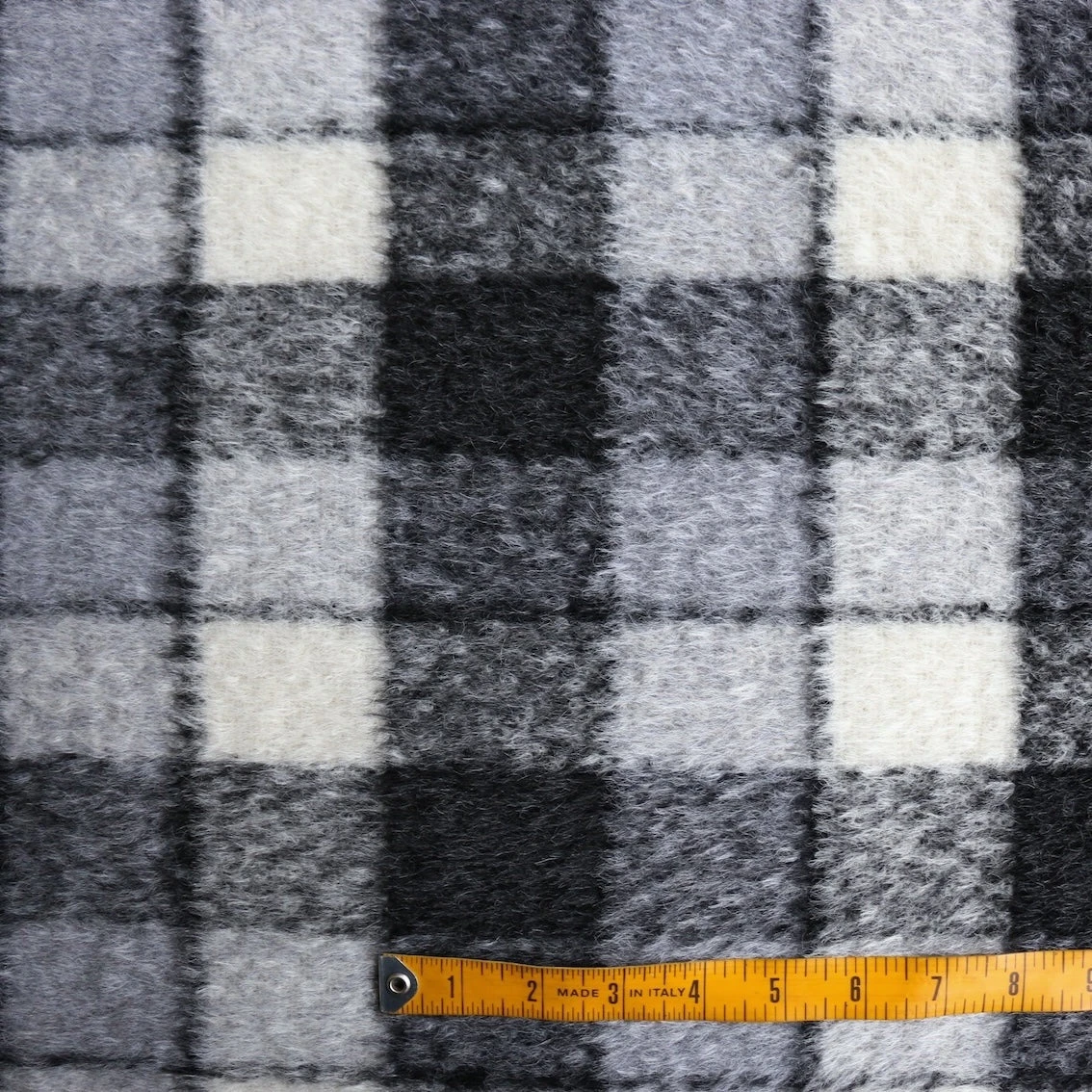 Luna Fumo Check Coating 5 Luna Fumo Check Coating - Image 3