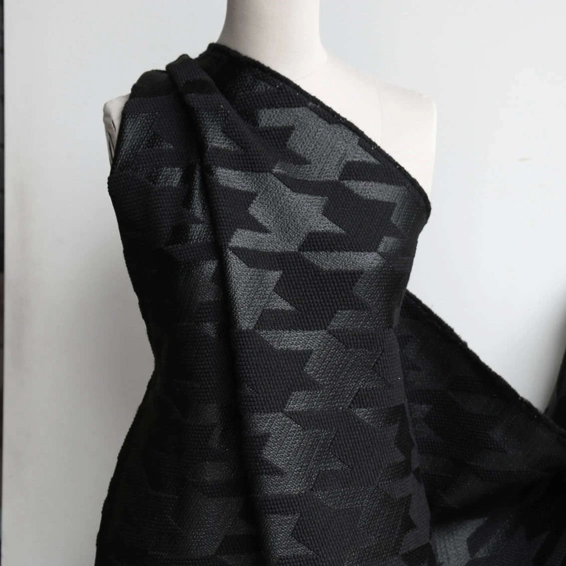 Christie Nero Houndstooth 8 Christie Nero Houndstooth - Image 6