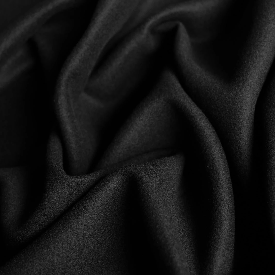 Cashmere Nero Coating 4 Cashmere Nero Coating - Image 2