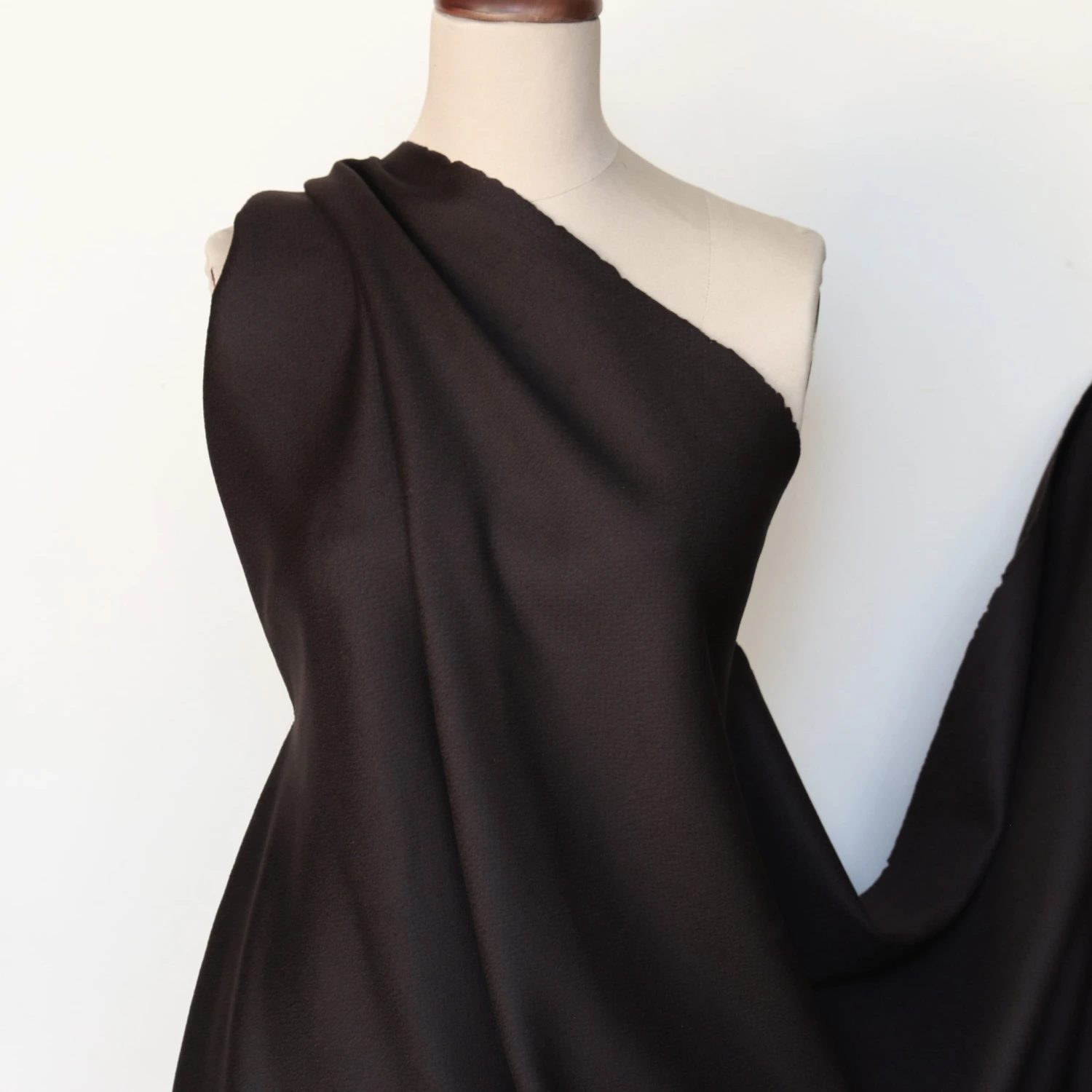 Morella Brown Coating 6 Morella Brown Coating - Image 4