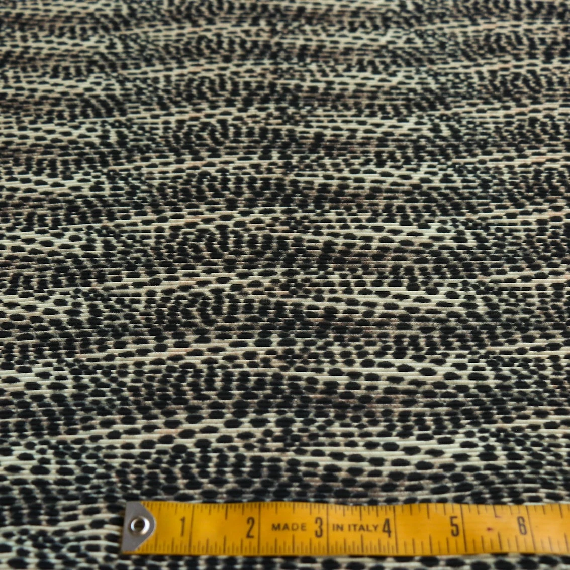 Plisse Leopardo - Leopard Spot Georgette 5 Plisse Leopardo - Leopard Spot Georgette - Image 3