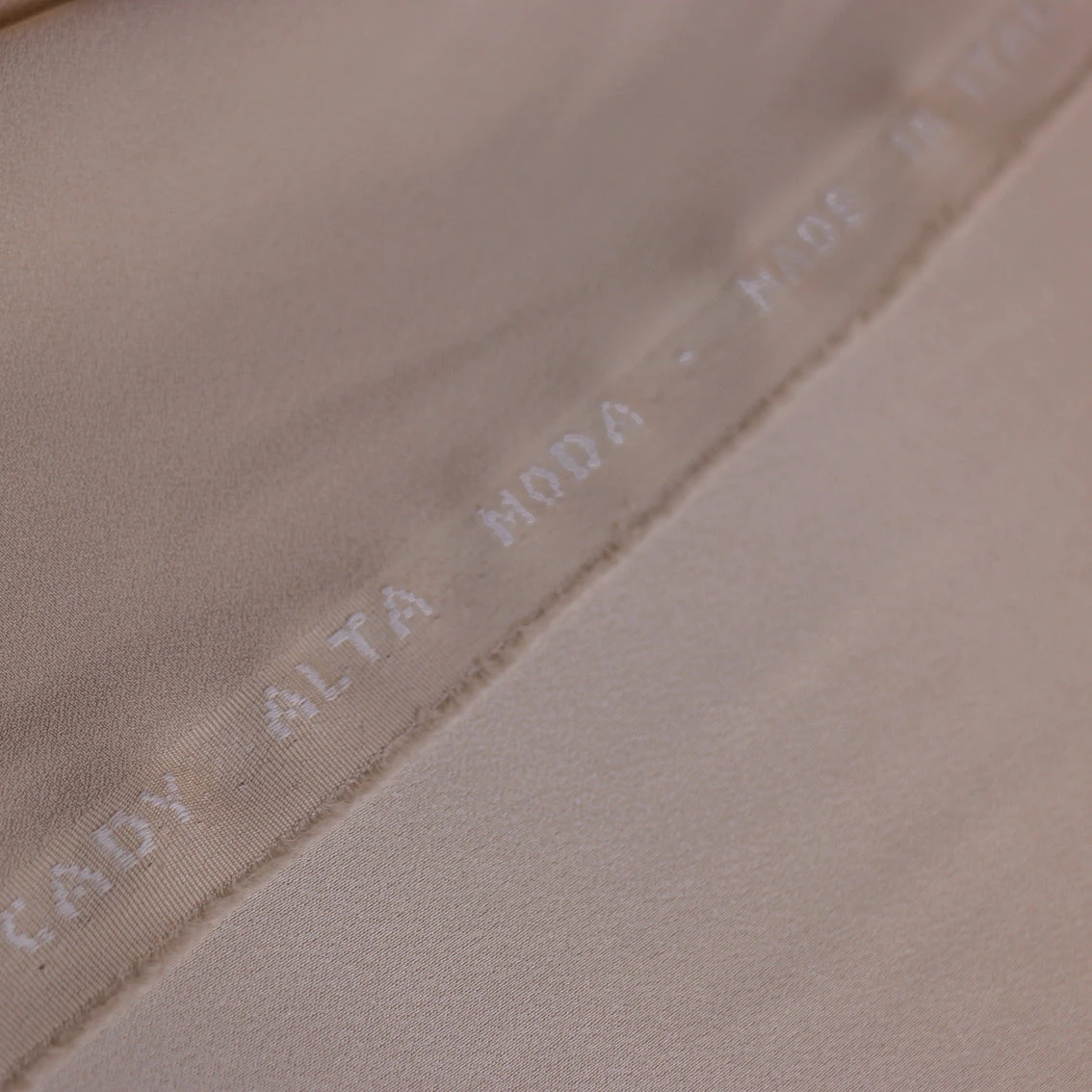 Cady Pearl Satin-Backed Crepe 5 Cady Pearl Satin-Backed Crepe - Image 3