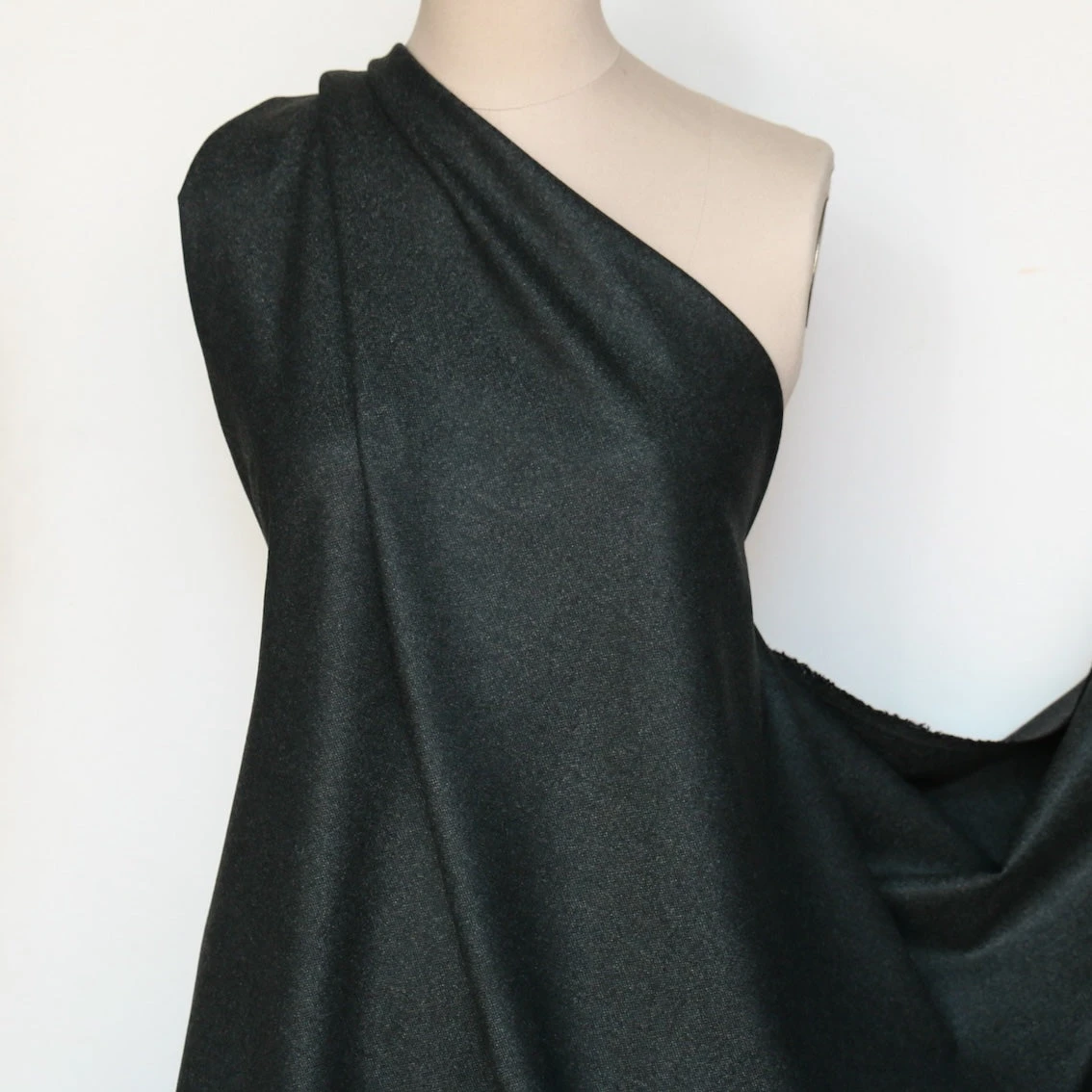 Frizone Grey Wool 5 Frizone Grey Wool - Image 3