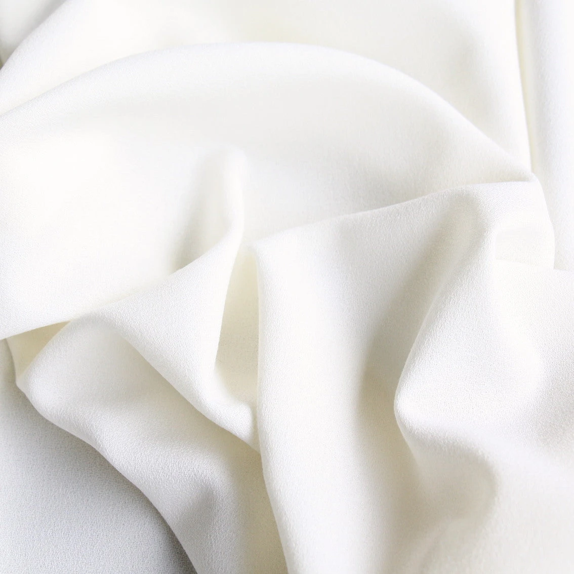 Ivory Motiv Crepe 4 Ivory Motiv Crepe - Image 2