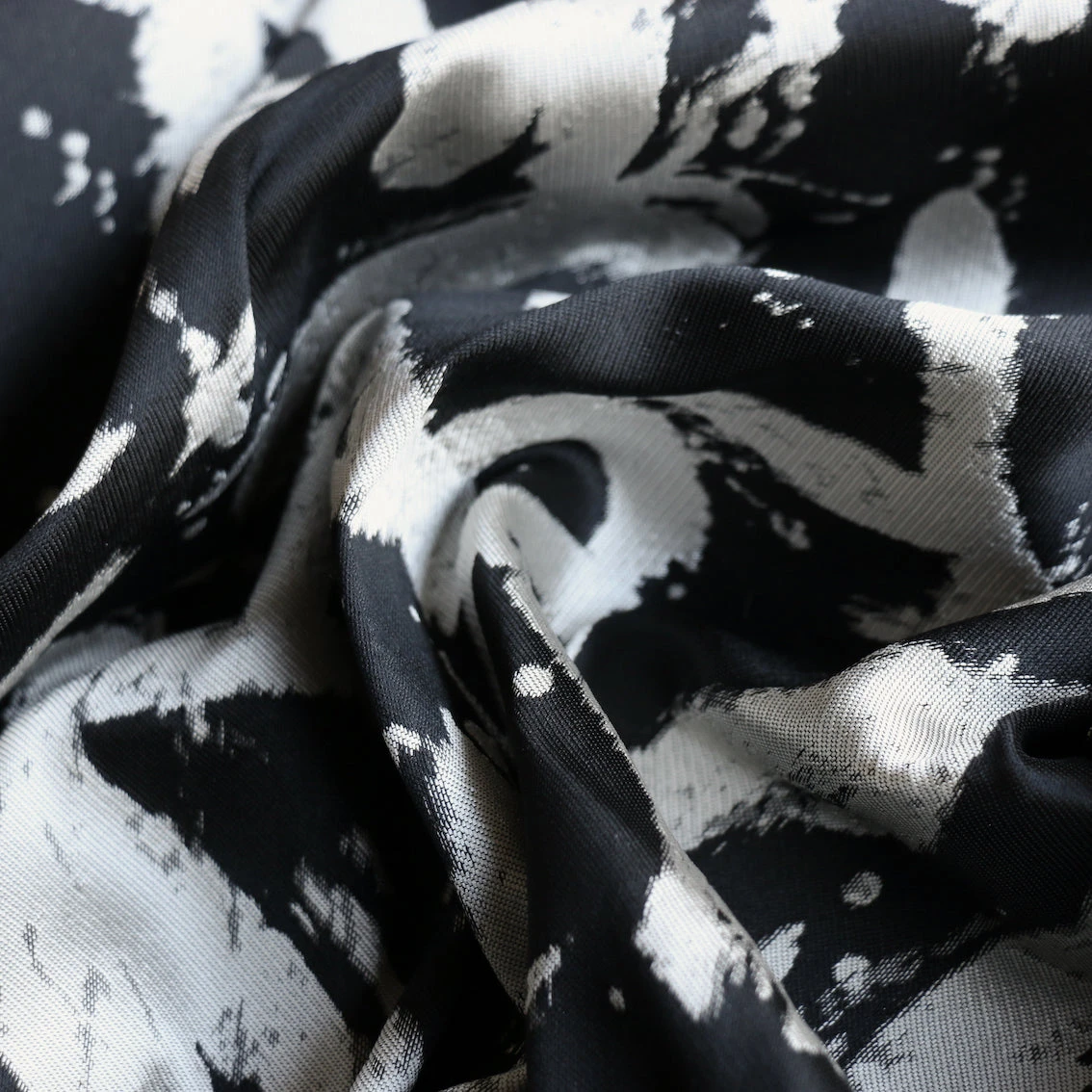 Astratto Nero Jacquard 4 Astratto Nero Jacquard - Image 2