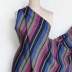 Ravello Stripe On Navy Linen -Silk Haven Shop IMG 4081 acd0cd3e fc38 4988 bced aa2d3630a857