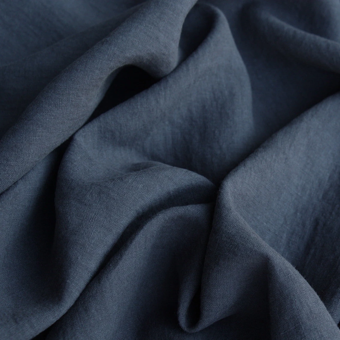 Bedford Lead Washed Linen 5 Bedford Lead Washed Linen - Image 3