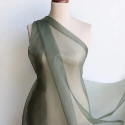 Olive Organza -Silk Haven Shop IMG 4224 39048299 a2d9 4f14 86e2 ef18176c131b