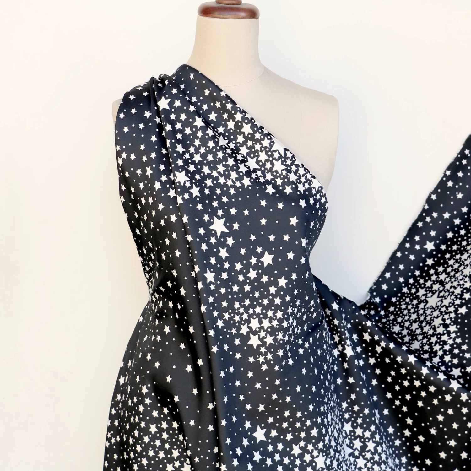 Last Chance Of Star Gazer Jacquard 8 Last Chance Of Star Gazer Jacquard - Image 6