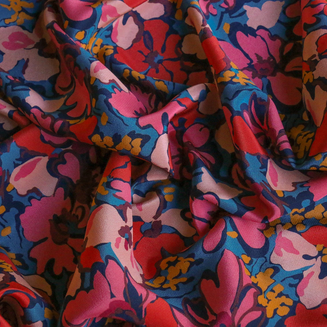 Alison Lewis Pink/Red - Liberty Silk CDC 4 Alison Lewis Pink/Red - Liberty Silk CDC - Image 2