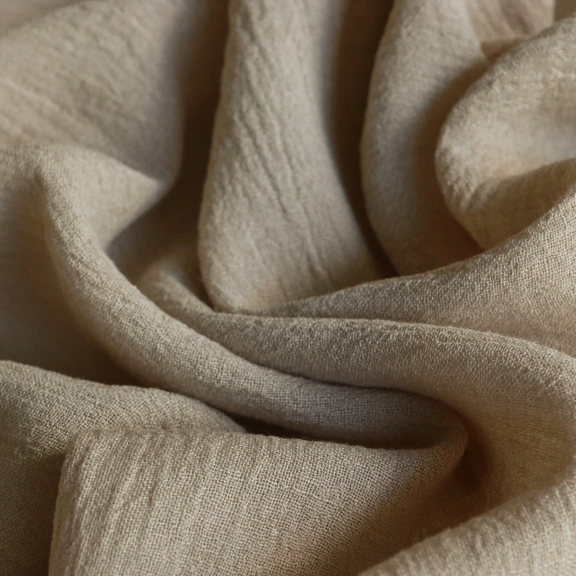 Dune Crinkle Linen 4 Dune Crinkle Linen - Image 2