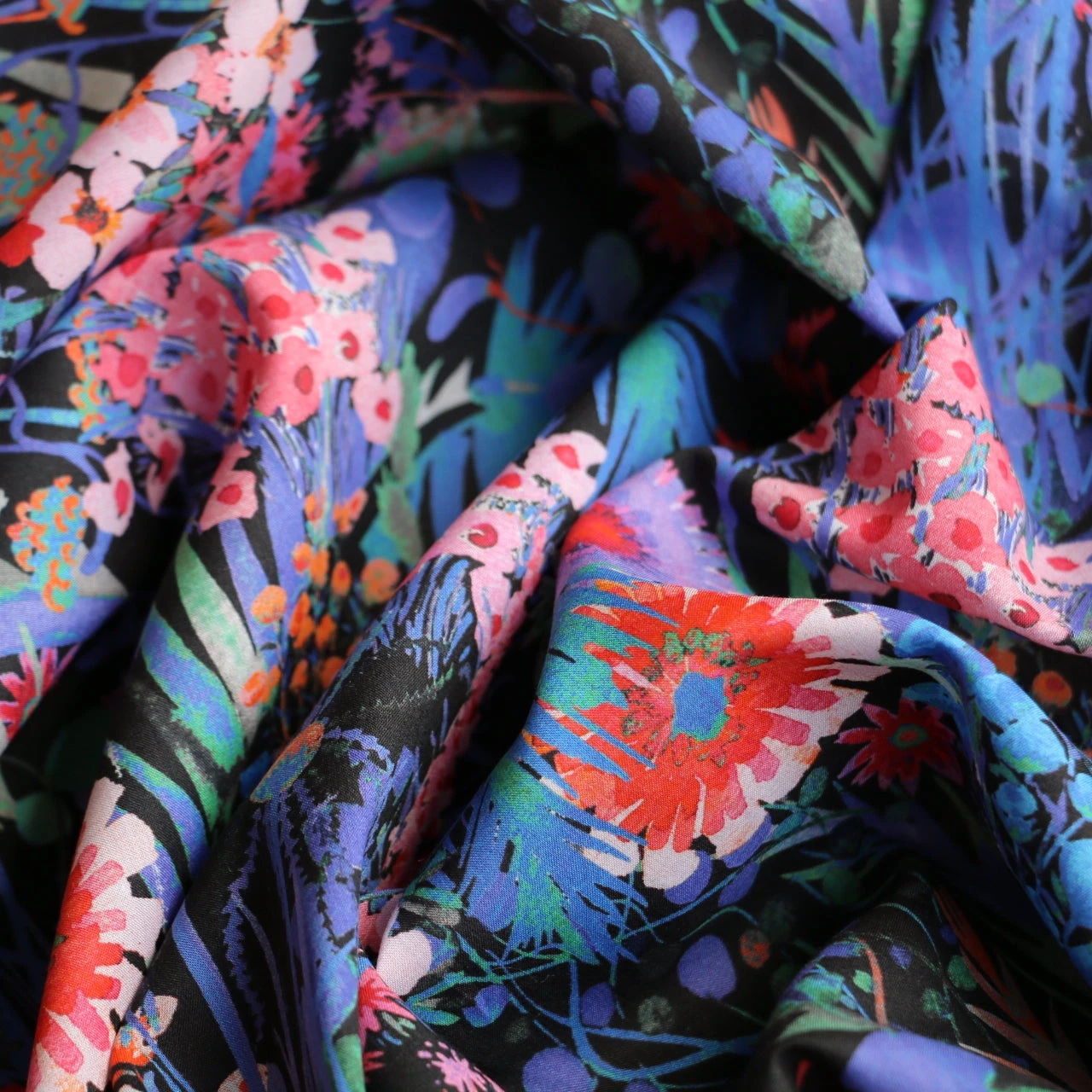 Tresco Black -Liberty Tana Lawn™ 4 Tresco Black -Liberty Tana Lawn™ - Image 2