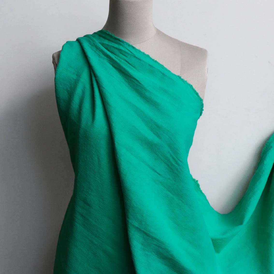 Emerald Pebble Wash Linen 5 Emerald Pebble Wash Linen - Image 3