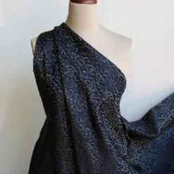 Feline Jacquard Charcoal/Black -Silk Haven Shop IMG 7611 aea32711 8f11 46f0 9385 f28b135263b5