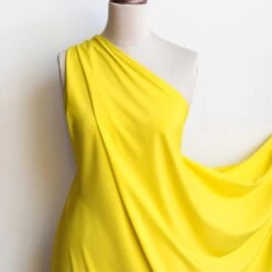 Fluo Giallo Silk Crepe De Chine -Silk Haven Shop IMG 7646 37152347 48d8 48a3 965b f4abc0ecdaf6