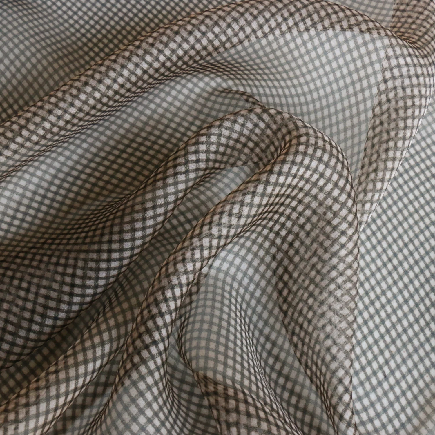 Checkmate Silk Organza 4 Checkmate Silk Organza - Image 2
