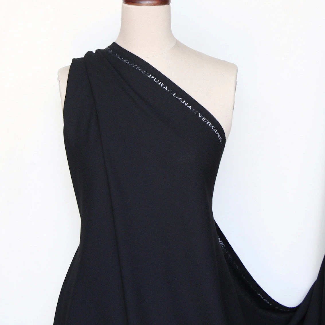 Motiv Nero Crepe 8 Motiv Nero Crepe - Image 6