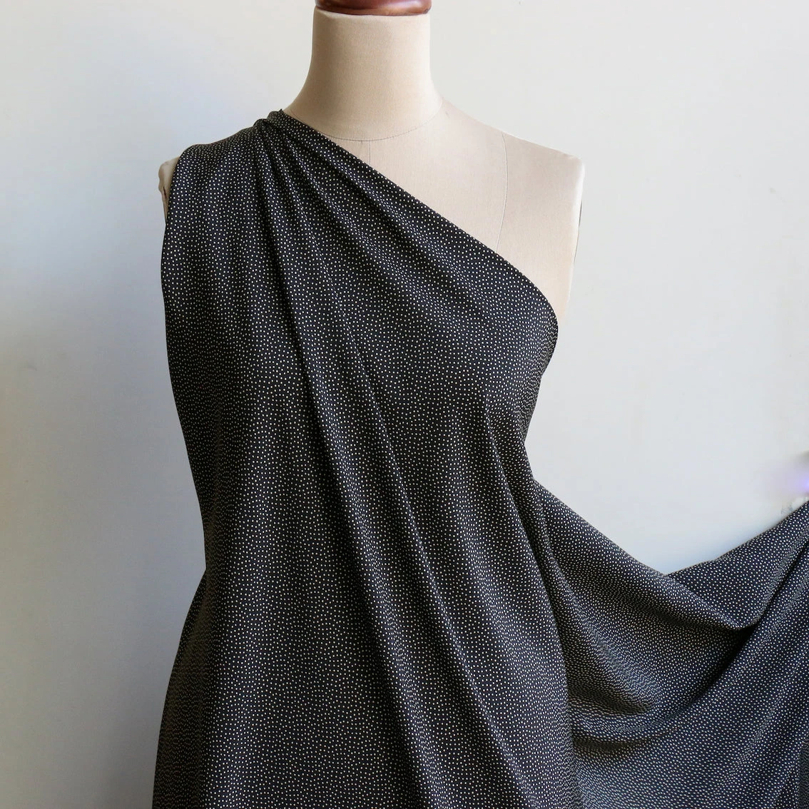 Micro Punto Black - Silk CDC 5 Micro Punto Black - Silk CDC - Image 3