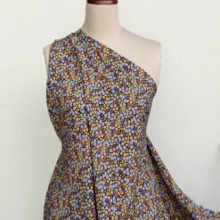 Crowded Garden -Silk Haven Shop IMG 8318 3f105d51 6532 45e7 90c0 d3e4a70c7a0f