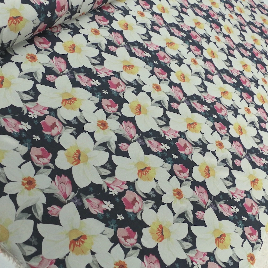 Villa Fivizzano Silk Crepe De Chine 7 Villa Fivizzano Silk Crepe De Chine - Image 5