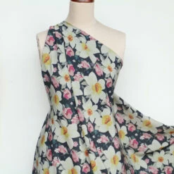 Villa Fivizzano Silk Crepe De Chine 14 Villa Fivizzano Silk Crepe De Chine -Silk Haven Shop IMG 8487 81bf013a 8e2a 42ee 9226 399a6b0dfec7