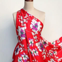 Chilli Blooms Viscose Poplin Sateen 14 Chilli Blooms Viscose Poplin Sateen -Silk Haven Shop IMG 8658 323ed97c c0b6 4b12 9f4b eb5a97f75420