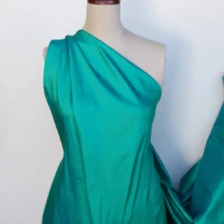 Princess Emerald Silk Dupion 8 Princess Emerald Silk Dupion -Silk Haven Shop IMG 9678 c596ec46 b1ae 45a5 8f54 a0b95b022521