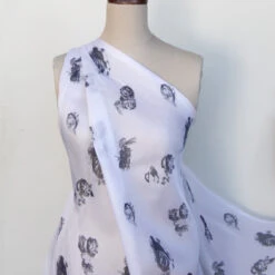 Roses Are Black - Silk Organza -Silk Haven Shop IMG 9932 0864ab3e 29f9 4c13 a51c 6afeb8f24e72