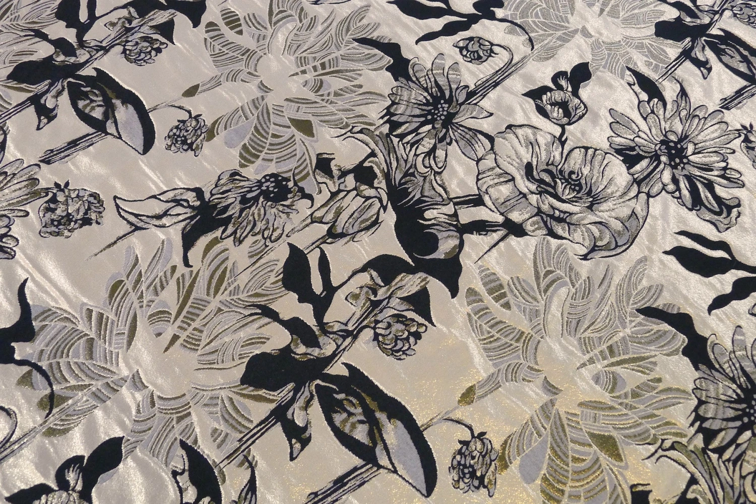 Golden Nights Brocade 10 Golden Nights Brocade - Image 8