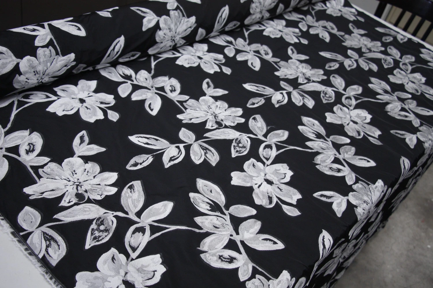 Silver Dior Brocade 6 Silver Dior Brocade - Image 4