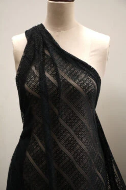 The Cut Above Black -Silk Haven Shop MG 9142 fc044d5f 46e3 4d20 b13a a55551a3fd32